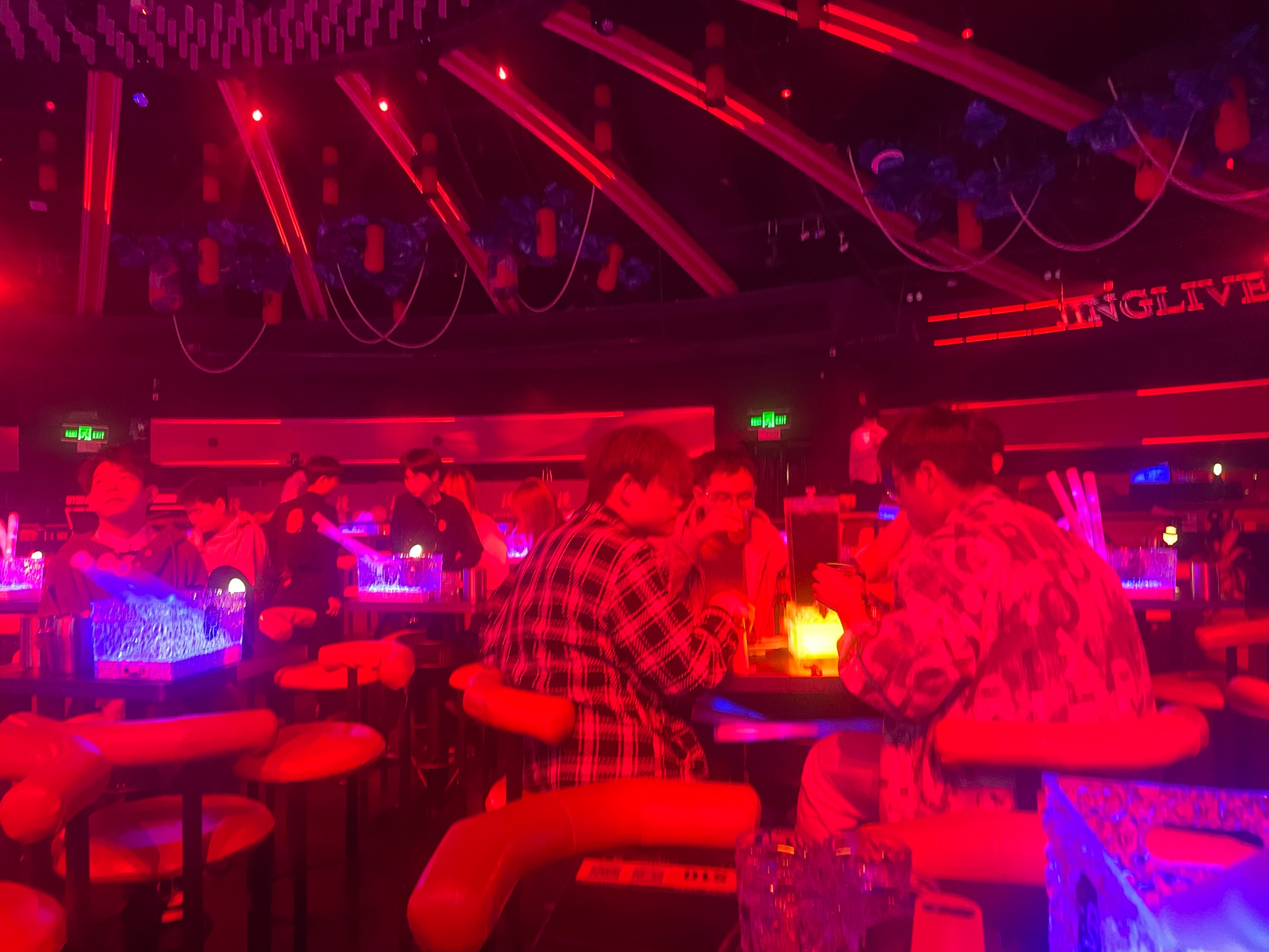 新乡商务ktv尽享尊贵商务ktv体验-延津县ktv预定